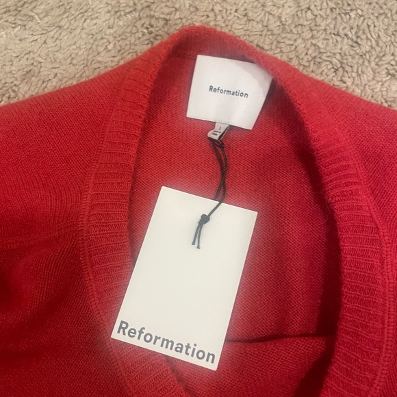 REFORMATION CASHMERE BOYFRIEND SWEATER🍅 - Picture 4 of 4